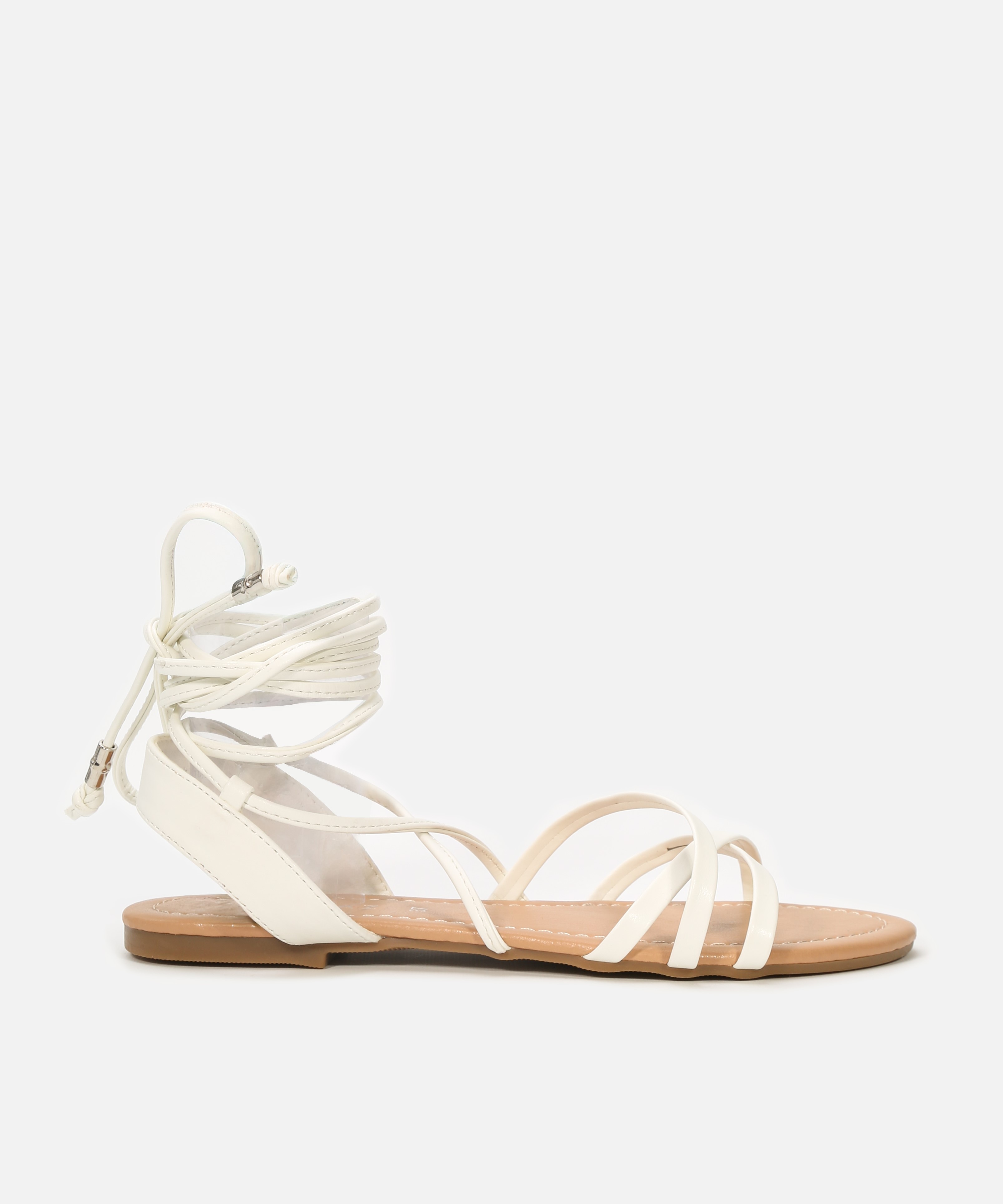 Sandalia plana atada al tobillo